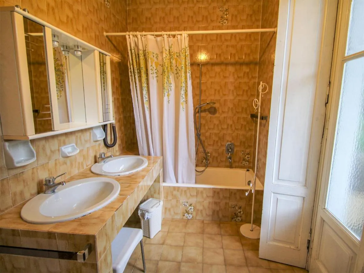 Holiday Home Sul Lago By Interhome Laveno-Mombello 0*,  İtalya